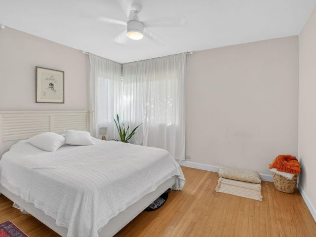 Продажа дома по адресу 215 N Seacrest Circle - фото 6879518