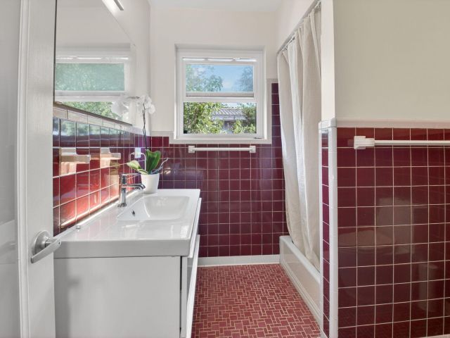 Продажа дома по адресу 215 N Seacrest Circle - фото 6879520