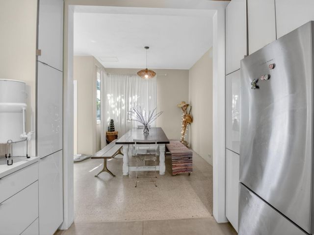 Продажа дома по адресу 215 N Seacrest Circle - фото 6879523