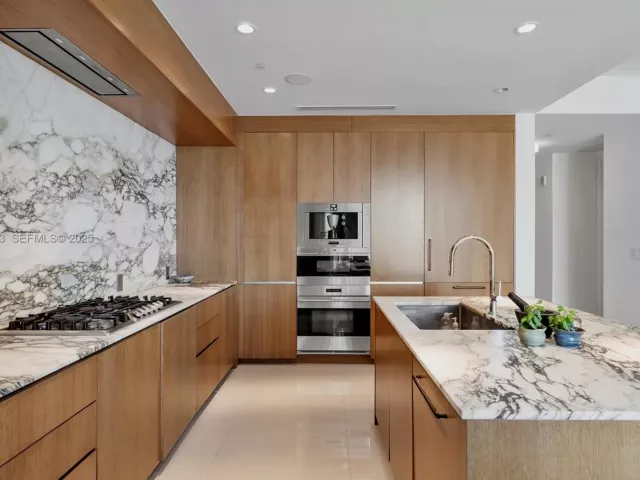 Продажа квартиры #608 - фото 6872793