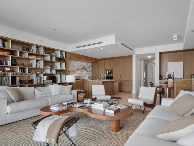 Продажа квартиры #608 - фото 6872796