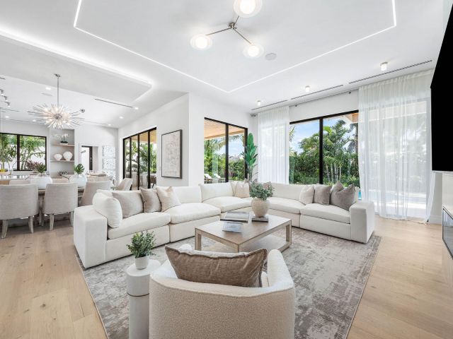 Продажа дома по адресу 2240 Date Palm Road - фото 6862912