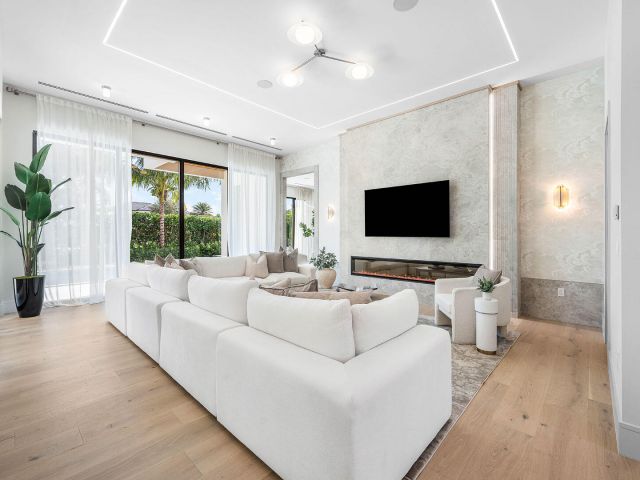 Продажа дома по адресу 2240 Date Palm Road - фото 6862916