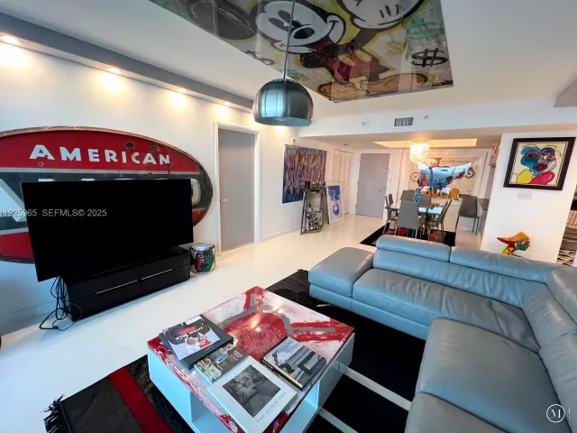 Продажа квартиры #2804 - фото 6863379