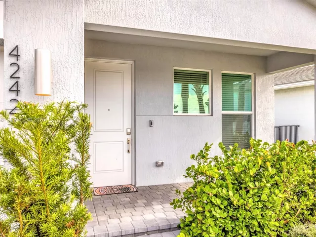 Продажа дома по адресу 4242 Rosa Dr - фото 6870468