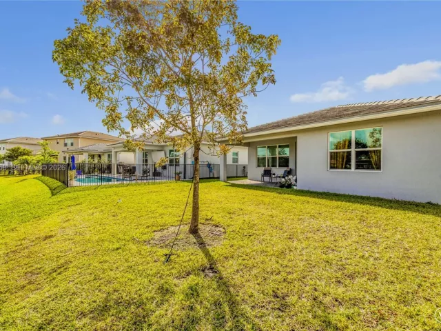 Продажа дома по адресу 4242 Rosa Dr - фото 6870460