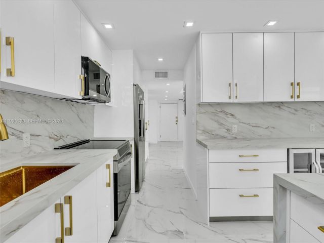 Продажа квартиры #712 - фото 6883179