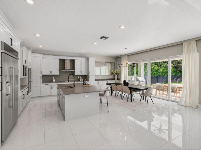 Дом в аренду по адресу 19886 Meadowside Lane - фото 6865005