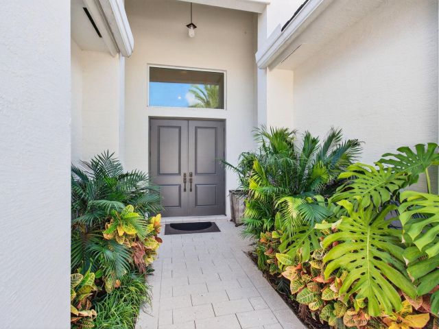 Дом в аренду по адресу 19886 Meadowside Lane - фото 6865017