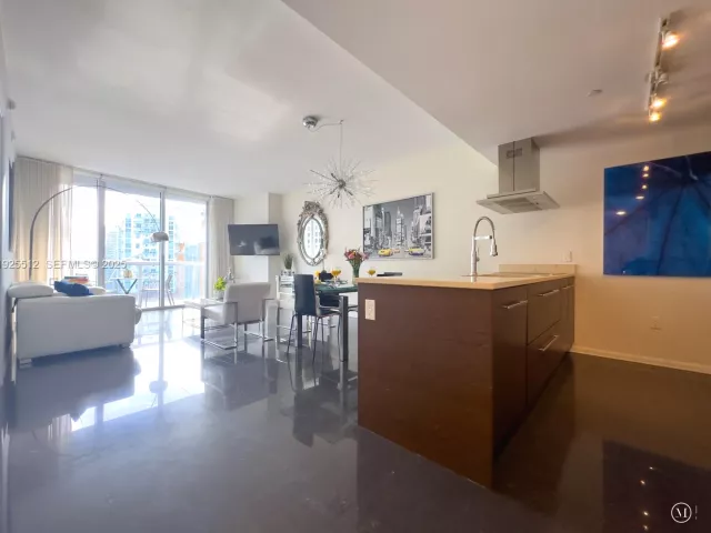 Продажа квартиры #3307 - фото 6867733