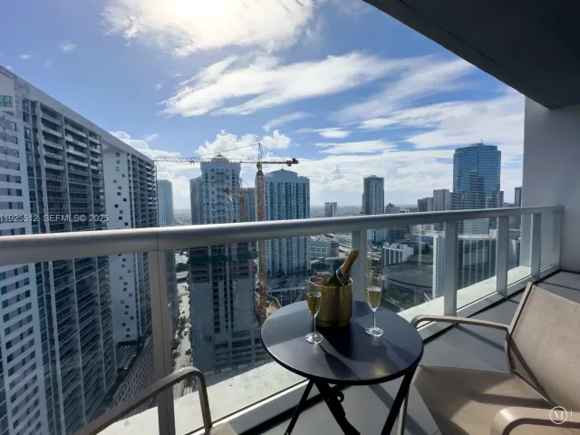 Продажа квартиры #3307 - фото 6867735