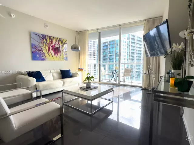 Продажа квартиры #3307 - фото 6867736