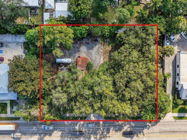 Продажа дома по адресу 314 SW 12th Street - фото 6868912