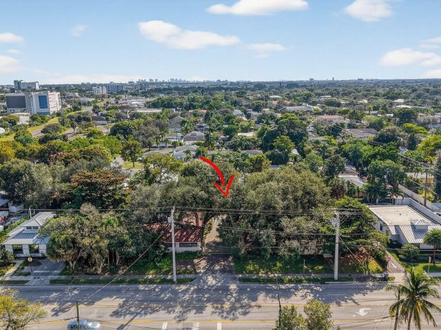 Продажа дома по адресу 314 SW 12th Street - фото 6868917