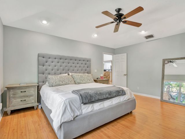 Продажа дома по адресу 7036 Galleon Cove - фото 6864829