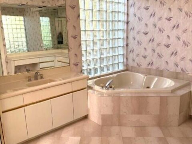 Продажа дома по адресу 3529 NW Clubside Circle - фото 6865024