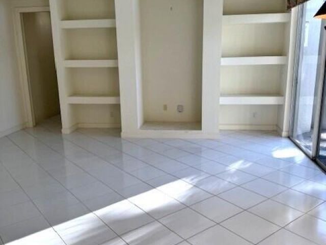 Продажа дома по адресу 3529 NW Clubside Circle - фото 6865026