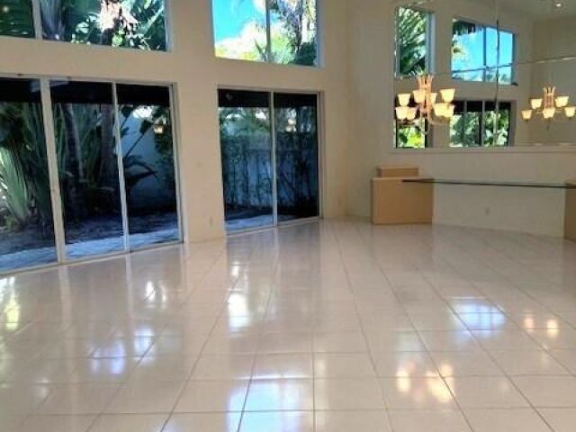 Продажа дома по адресу 3529 NW Clubside Circle - фото 6865029