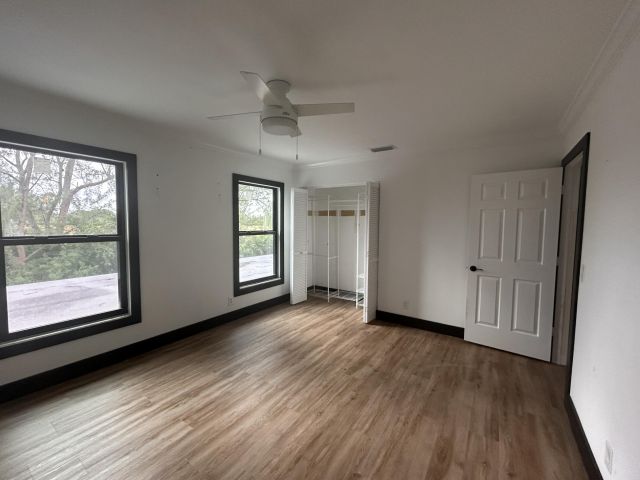 Продажа дома по адресу 2901 Embassy Drive - фото 6864967