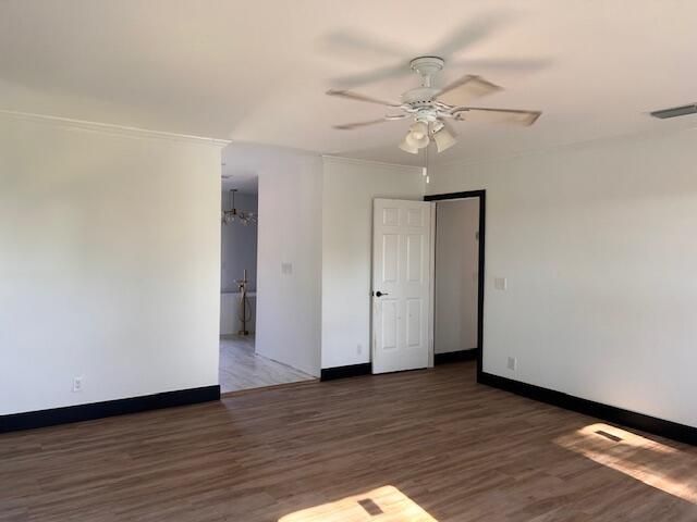 Продажа дома по адресу 2901 Embassy Drive - фото 6864973