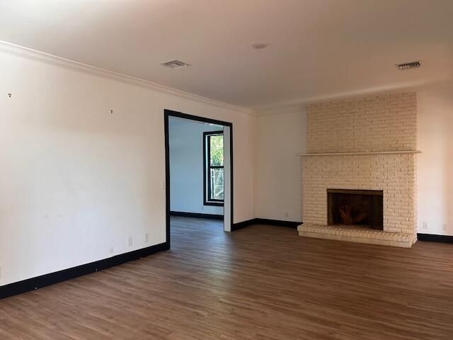 Продажа дома по адресу 2901 Embassy Drive - фото 6864976