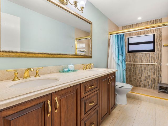 Продажа дома по адресу 10174 Crosswind Road - фото 6865037