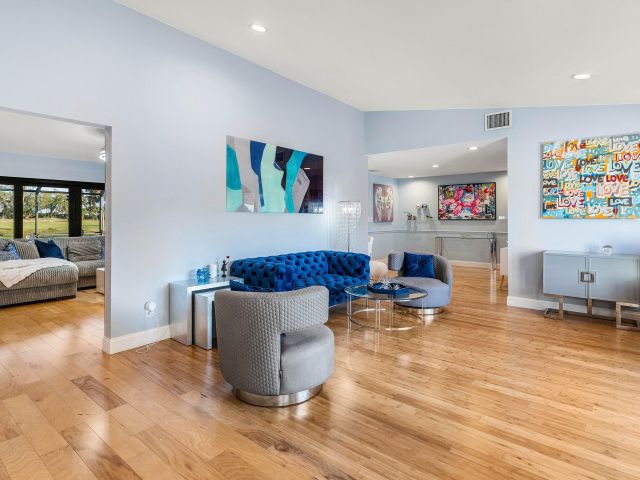 Продажа дома по адресу 10174 Crosswind Road - фото 6865047