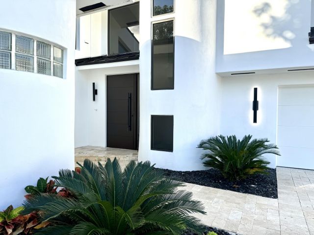 Продажа дома по адресу 491 SE 15th Avenue - фото 6896496