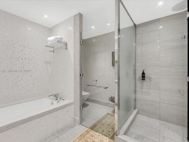 Продажа квартиры #1802 - фото 6865304