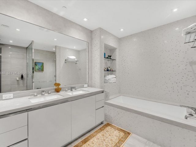 Продажа квартиры #1802 - фото 6865305