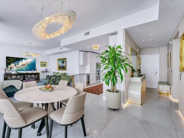 Продажа квартиры #1802 - фото 6865312