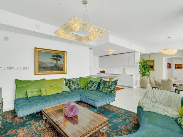 Продажа квартиры #1802 - фото 6865315