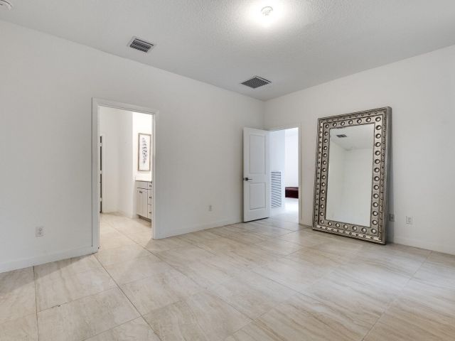 Продажа дома по адресу 2444 Timber Forest Drive - фото 6865595