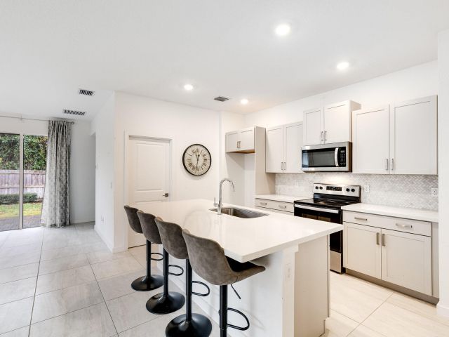 Продажа дома по адресу 2444 Timber Forest Drive - фото 6865602