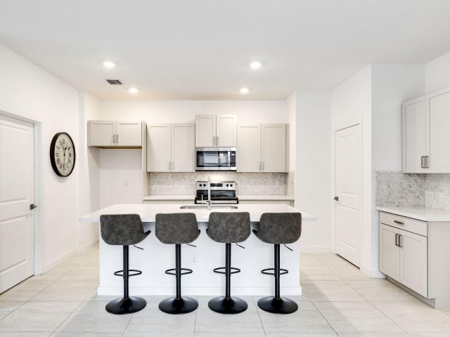 Продажа дома по адресу 2444 Timber Forest Drive - фото 6865603