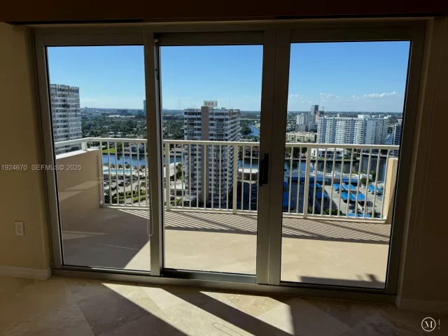 Квартира в аренду номер20E - фото 6865400