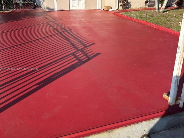 Дом в аренду по адресу 325 NW 193rd Ter - фото 7436772