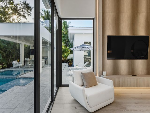 Продажа дома по адресу 334 NE 3rd Street - фото 6865538