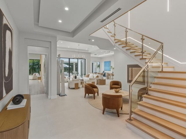 Продажа дома по адресу 334 NE 3rd Street - фото 6865552