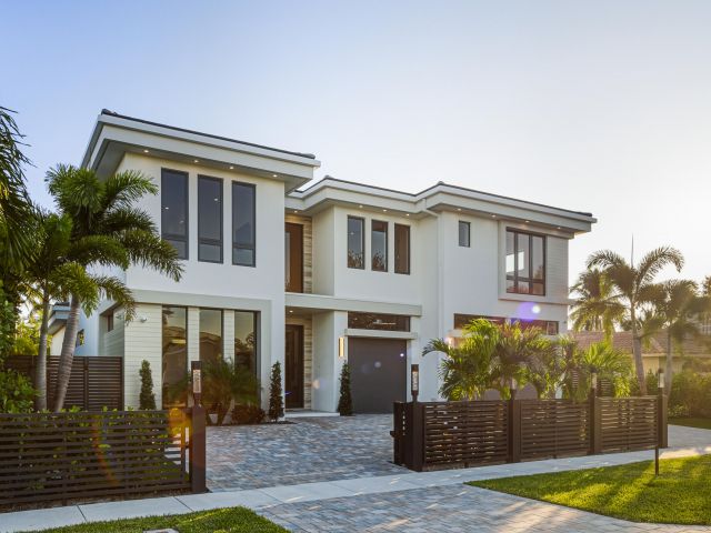 Продажа дома по адресу 334 NE 3rd Street - фото 6865553