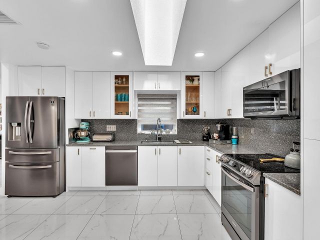 Продажа дома по адресу 20104 Back Nine Drive - фото 6865474