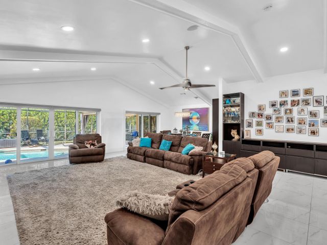 Продажа дома по адресу 20104 Back Nine Drive - фото 6865480