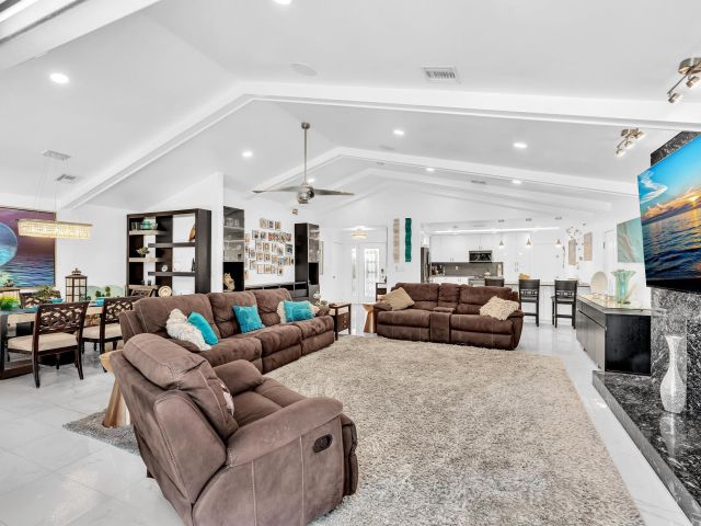 Продажа дома по адресу 20104 Back Nine Drive - фото 6865481