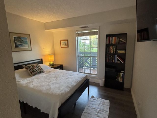 Дом в аренду по адресу 5048 Heatherhill Lane 2 - фото 6894761