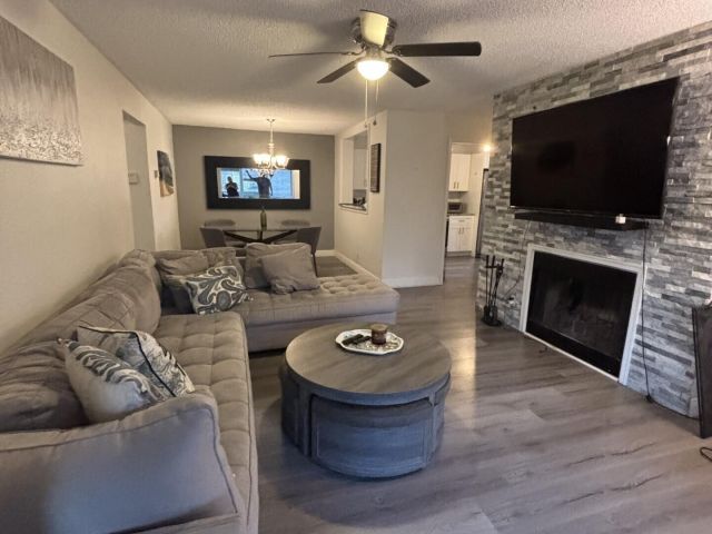 Дом в аренду по адресу 5048 Heatherhill Lane 2 - фото 6894768