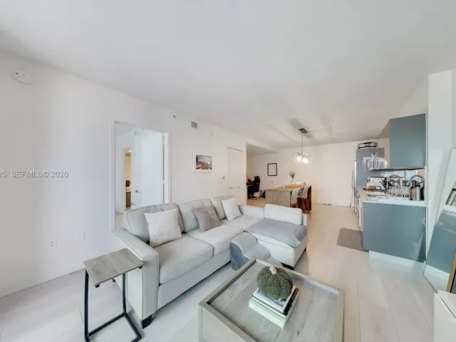 Продажа квартиры #2506 - фото 6869270