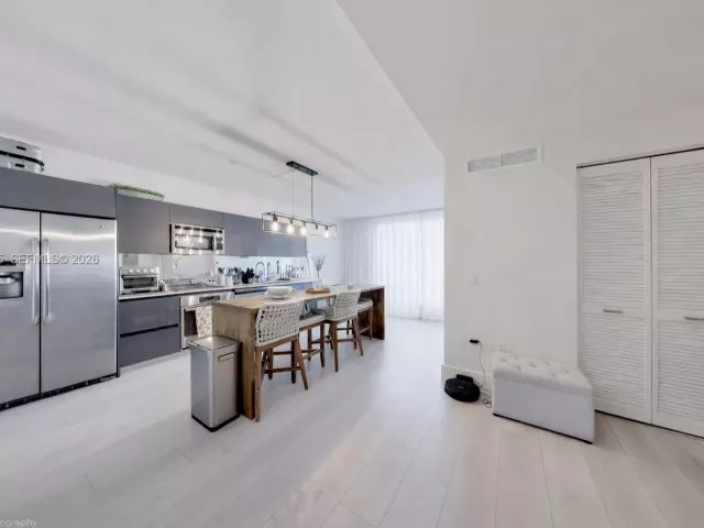 Продажа квартиры #2506 - фото 6869276