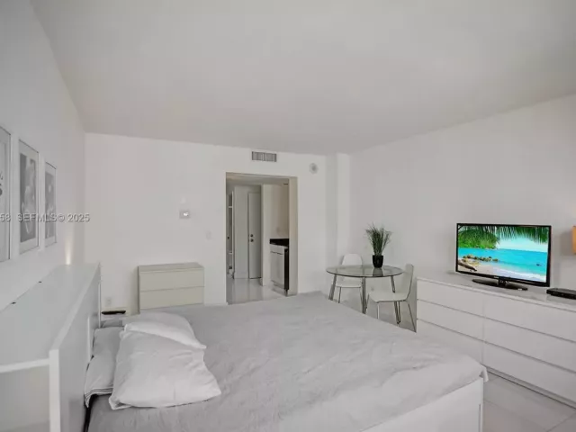 Продажа квартиры #1504 - фото 6869459