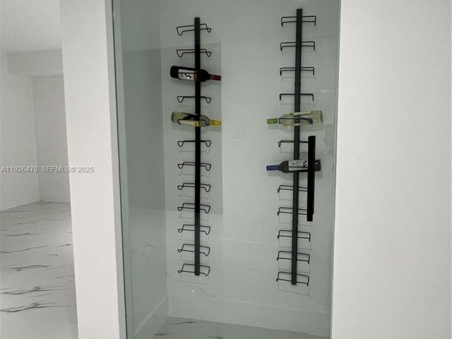 Продажа дома по адресу 20610 NE 7th Ct - фото 7513010