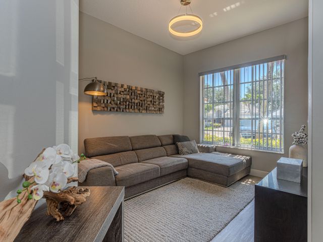 Продажа дома по адресу 13664 Kiltie Court - фото 6883786